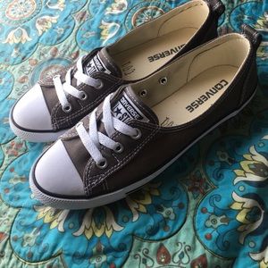 Converse Olive Green Sneakers ~ Size 6.5